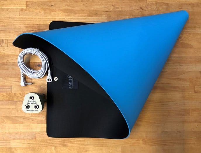 earthing mat, oftewel aardingsmat voor op je bureau of onder je voeten bij tv kijken